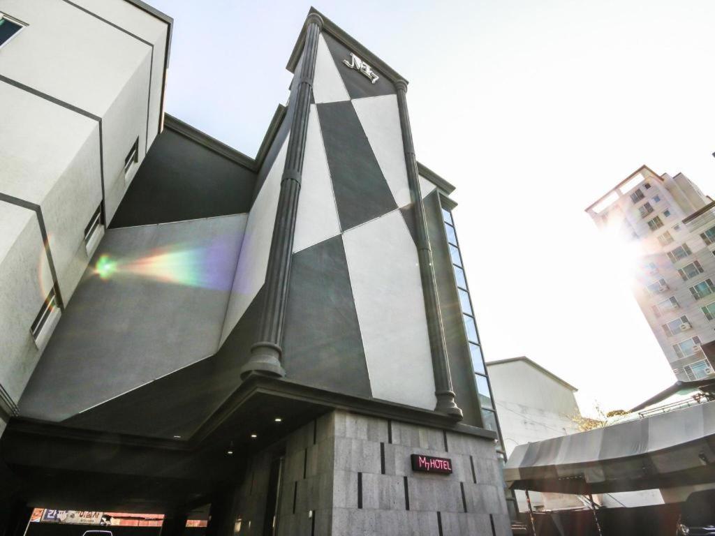 M7 Business Hotel Chilgok Dış mekan fotoğraf