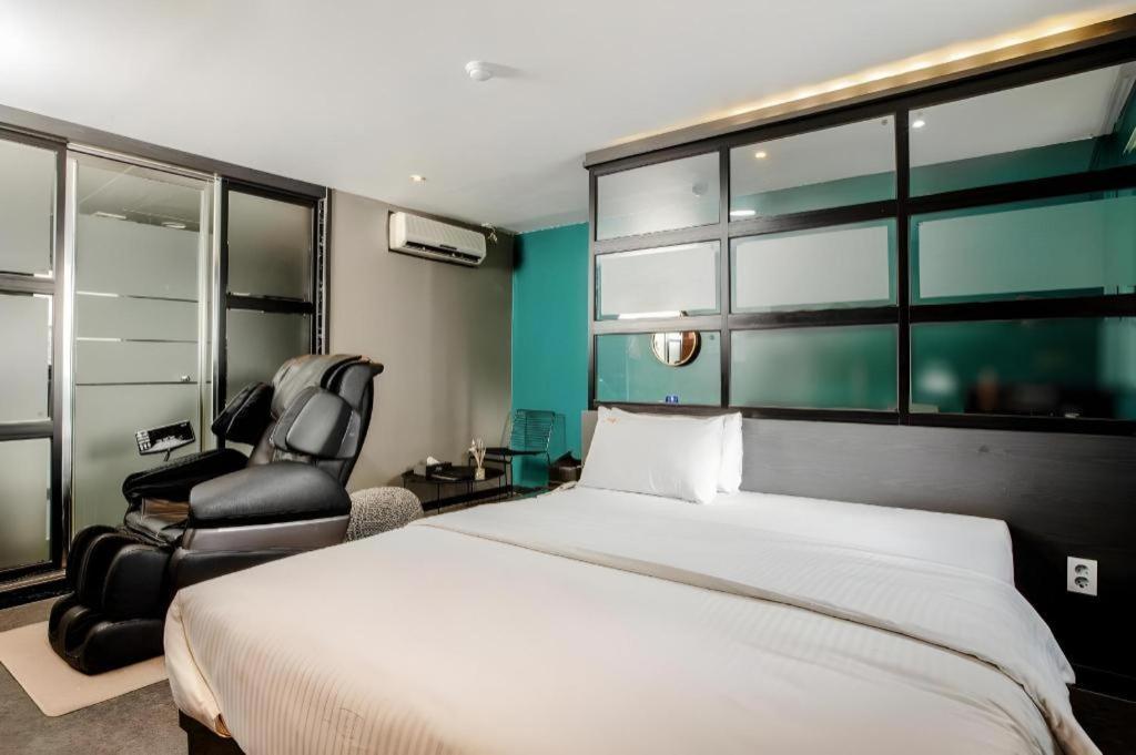 M7 Business Hotel Chilgok Dış mekan fotoğraf