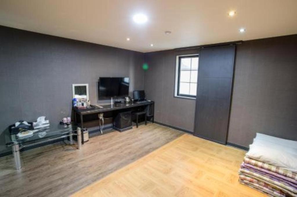 M7 Business Hotel Chilgok Dış mekan fotoğraf