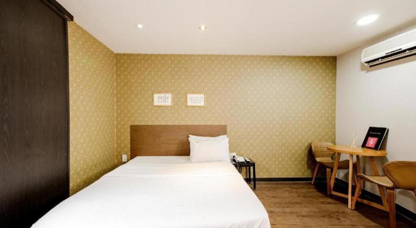 M7 Business Hotel Chilgok Dış mekan fotoğraf