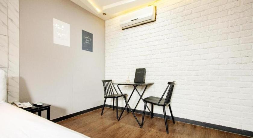M7 Business Hotel Chilgok Dış mekan fotoğraf