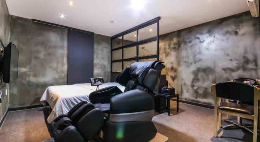 M7 Business Hotel Chilgok Dış mekan fotoğraf